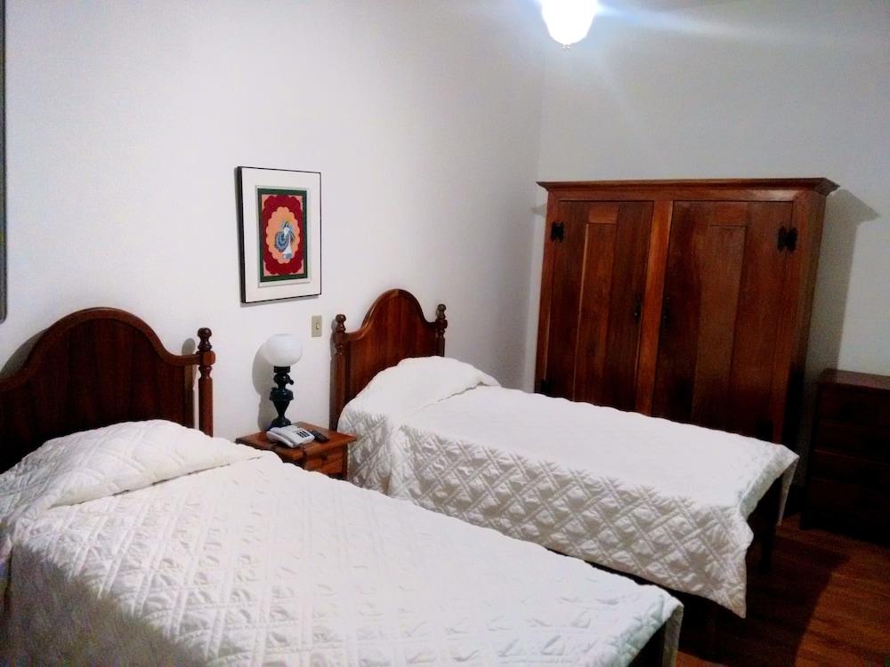 אורו פרטו Hotel Luxor מראה חיצוני תמונה