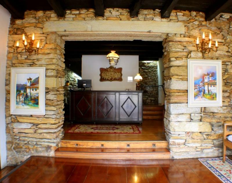 אורו פרטו Hotel Luxor מראה חיצוני תמונה